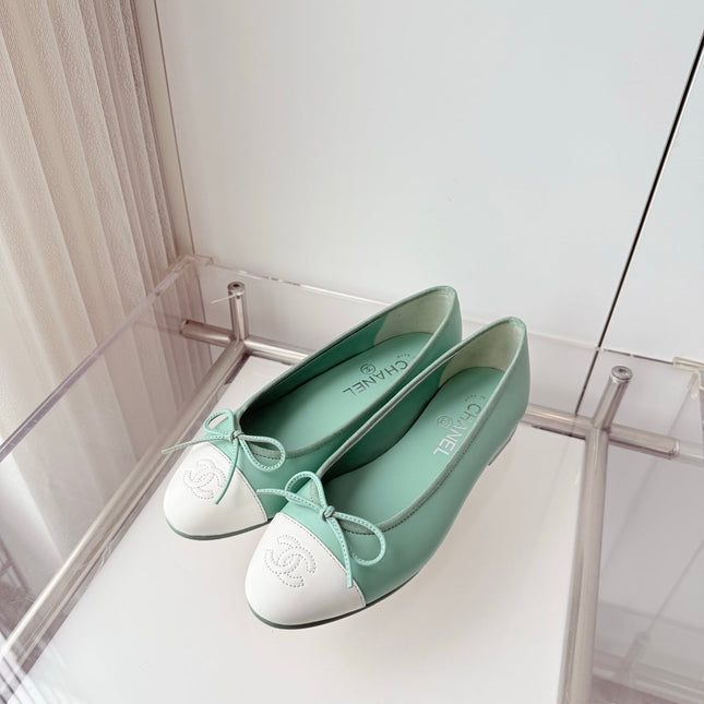 CHANEL 26S BALLET FLATS IN MINT GREEN CALFSKIN WITH WHITE TOE CAP AND BOW