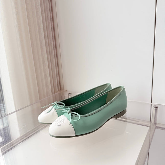 CHANEL 26S BALLET FLATS IN MINT GREEN CALFSKIN WITH WHITE TOE CAP AND BOW