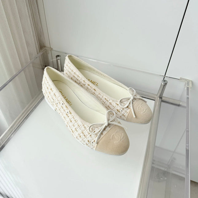 CHANEL 26S BALLET FLATS IN BEIGE TWEED WITH SUEDE TOE CAP & BOW