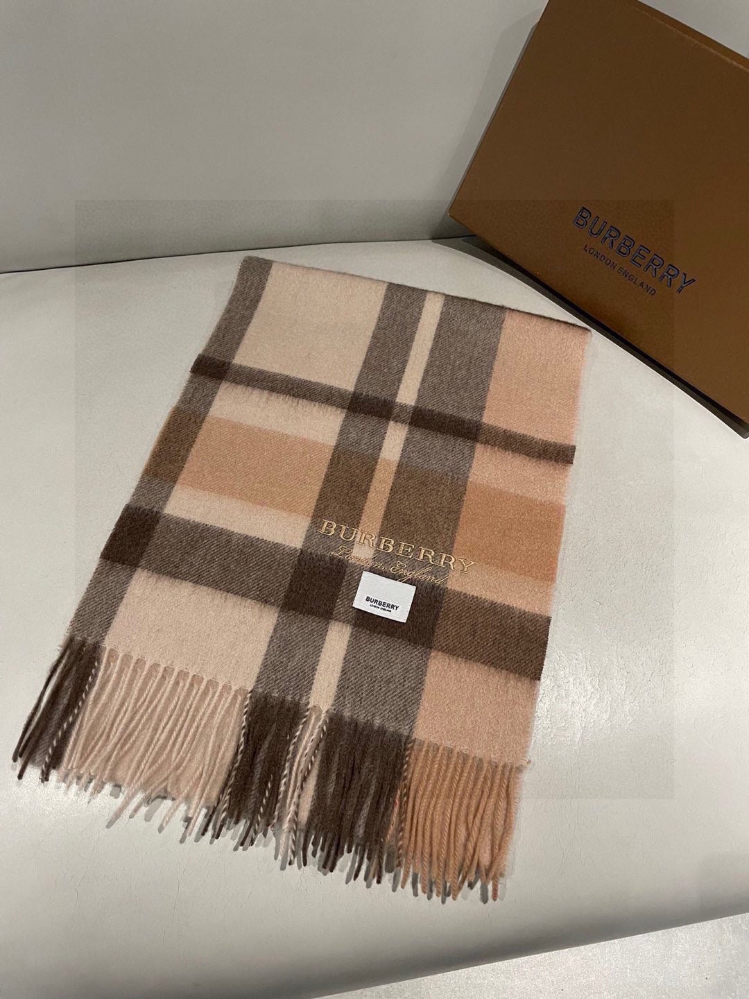 BURBERRY 26S SCARF 180CM IN CASHMERE 159011