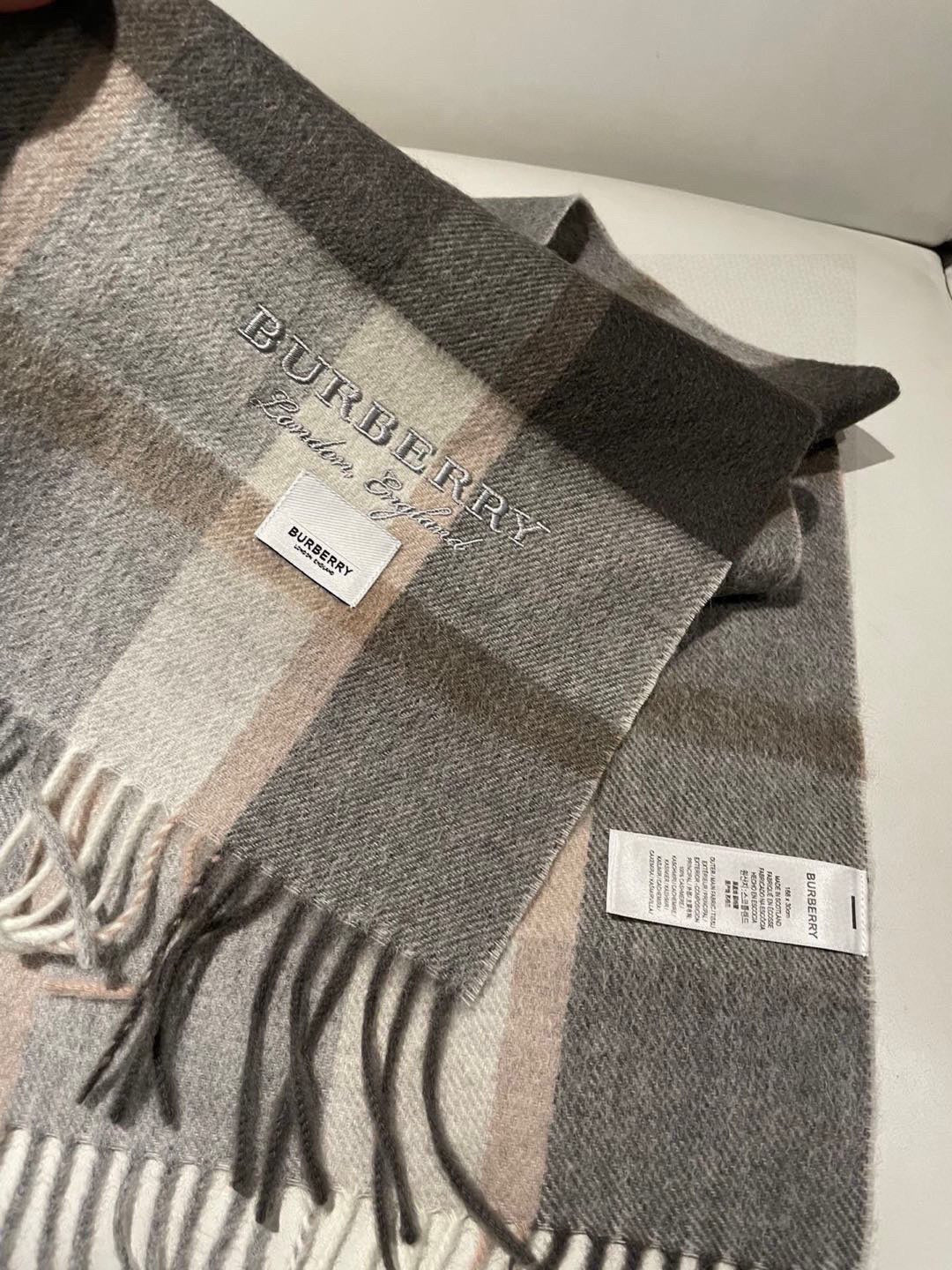 BURBERRY 26S SCARF 180CM IN CASHMERE 159012