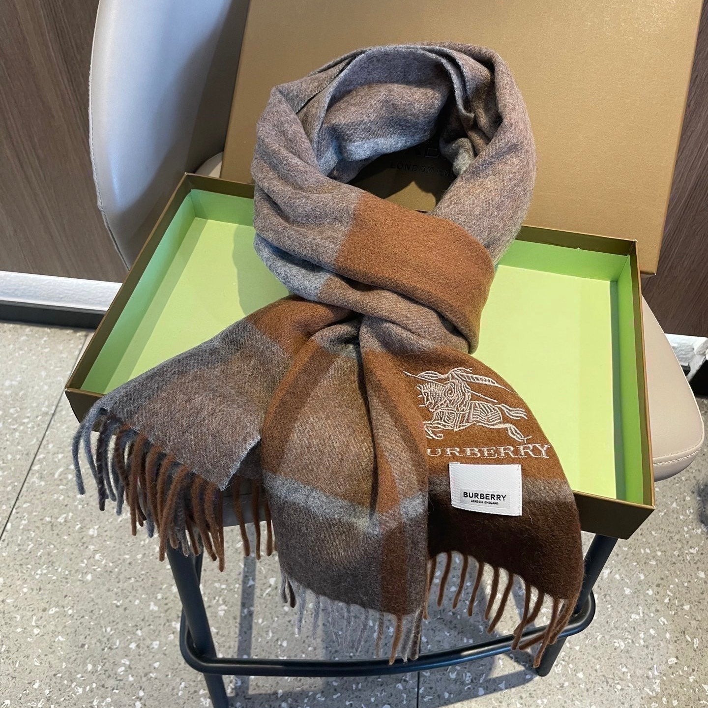 BURBERRY 26S SCARF 180CM IN CASHMERE 160445