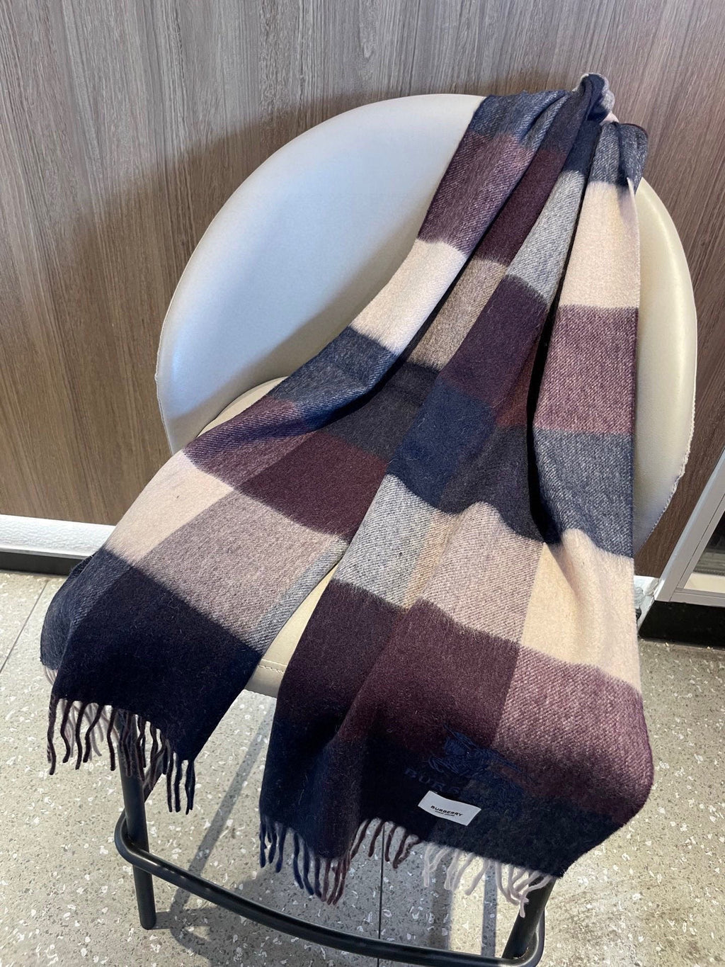 BURBERRY 26S SCARF 180CM IN CASHMERE 163812