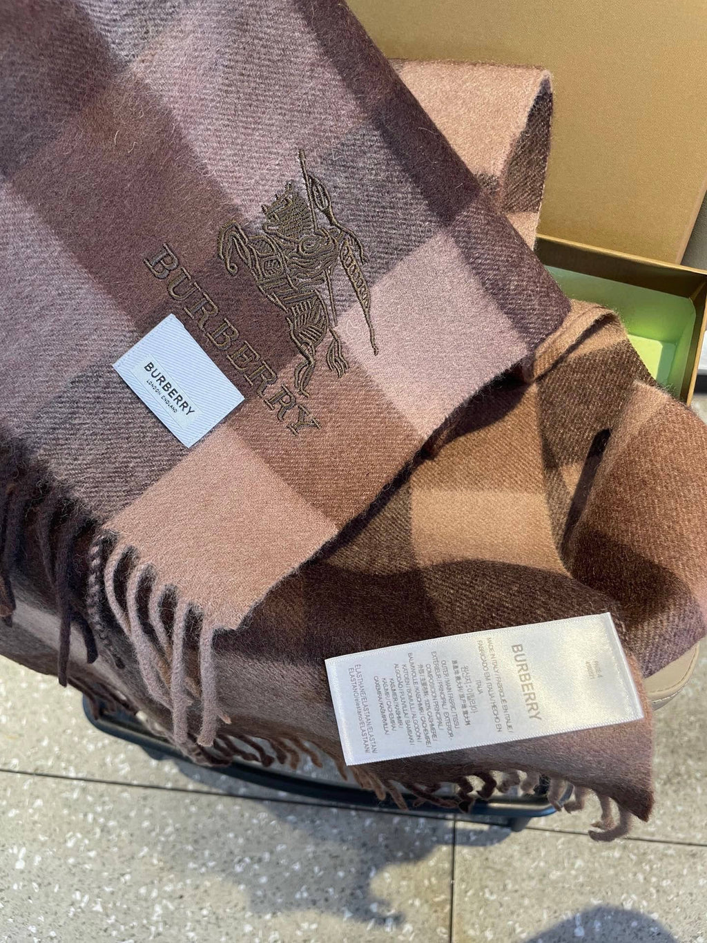 BURBERRY 26S SCARF 180CM IN CASHMERE 163814