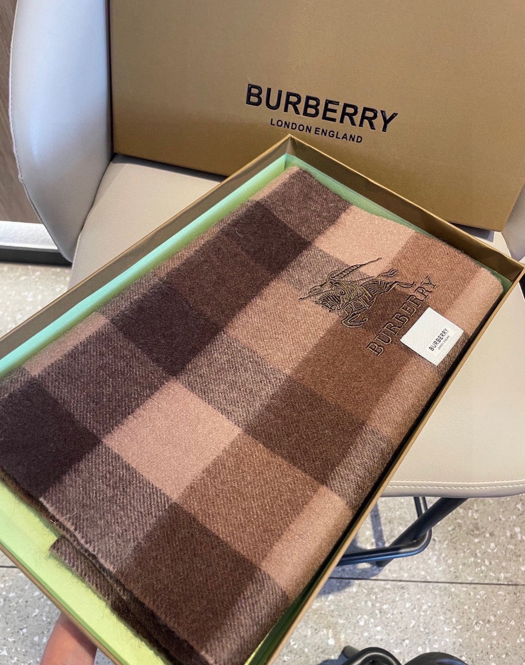 BURBERRY 26S SCARF 180CM IN CASHMERE 163814