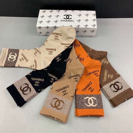 CHANEL 26S CREW SOCKS 405393 (1 BOX)