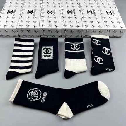 CHANEL 26S CREW SOCKS 410322 (1 BOX)