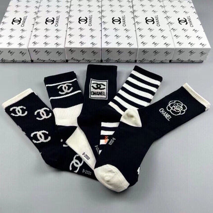 CHANEL 26S CREW SOCKS 410322 (1 BOX)