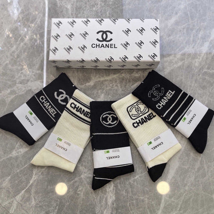 CHANEL 26S CREW SOCKS 410330 (1 BOX)