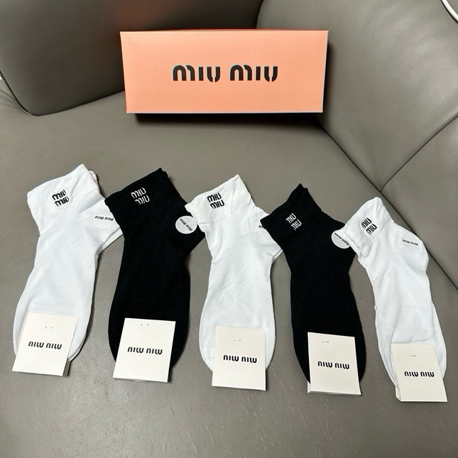 MIUMIU 26S ANKLE SOCKS 415738 (1 BOX)