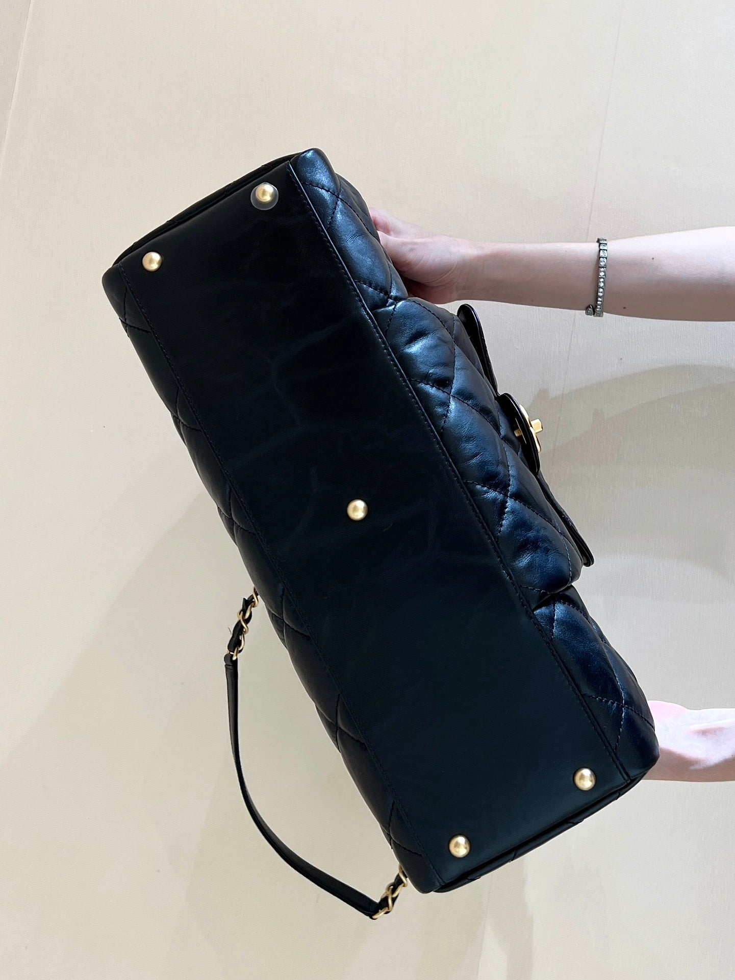 BOWLING BAG 44 IN BLACK SOFT LAMBSKIN GOLD HARDWARE