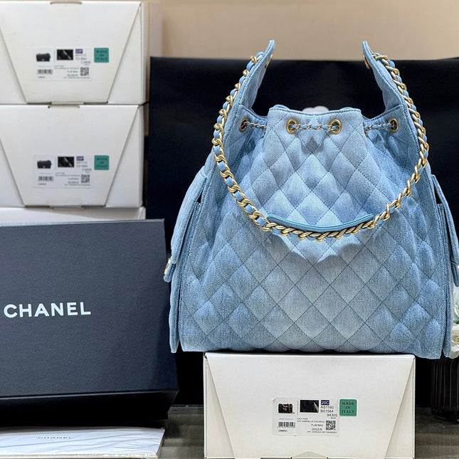 CC 25 HANDBAG 40 IN BLUE DENIM GOLD HARDWARE