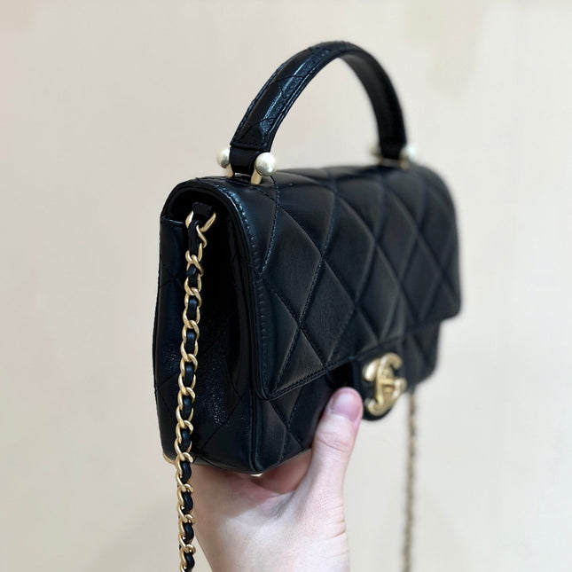 CC MINI TOP HANDLE FLAP BAG 20 IN BLACK CALFSKIN