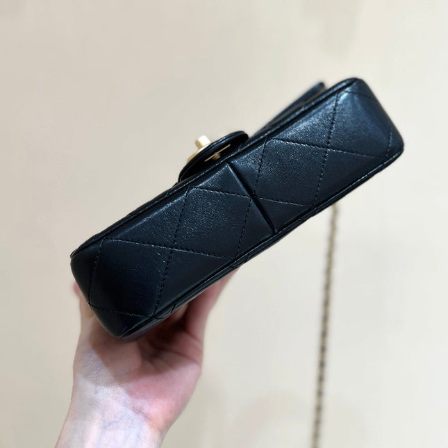 CC MINI TOP HANDLE FLAP BAG 20 IN BLACK CALFSKIN