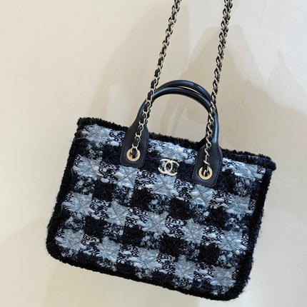 CHANEL 26S TOTE BAG 32 IN BLACK AND WHITE CALFSKIN TWEED