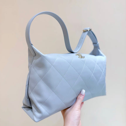CHANEL 26S SHOULDER BAG 17 IN LIGHT BLUE LAMBSKIN DIAMOND QUILTING