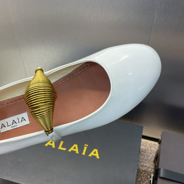ALAIA BALLET SHOES 25S IN WHITE PATENT LEATHER WITH GOLD HARDWARE