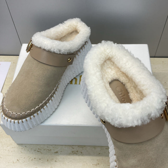 CHLOÉ 26S FUR-LINED WEDGE MULES IN DARK BEIGE SUEDE