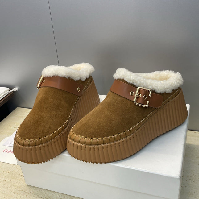 CHLOÉ 26S FUR-LINED WEDGE MULES IN BROWN SUEDE