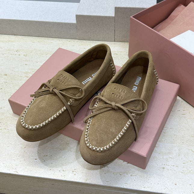 MIUMIU 26S LOAFERS IN BROWN SUEDE WITH BOW