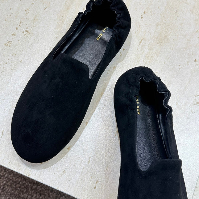 THE ROW 26S BALLET FLATS IN BLACK SUEDE