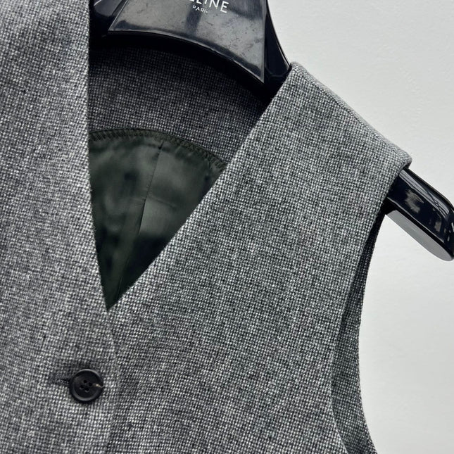 LORO PIANA 26S V-NECK BUTTONED VEST 901