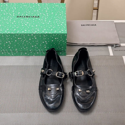 STUDDED MARY JANE FLATS IN BLACK SHINY LAMBSKIN