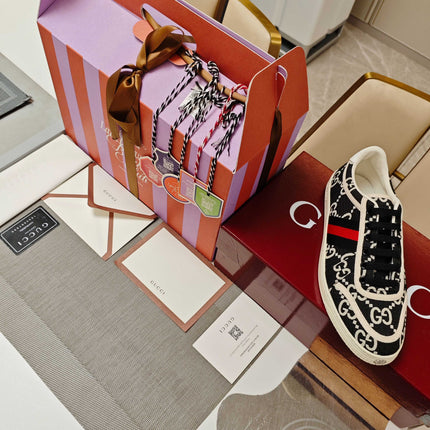 GUCCI 26S GG WEB SNEAKERS IN BLACK AND WHITE GG CANVAS