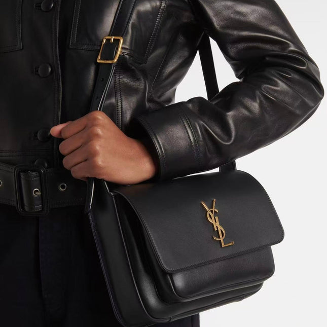 YSL 25S NIKI BABY 22 IN BLACK CALFSKIN GOLD HARDWARE
