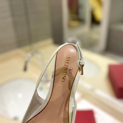 VALENTINO 26S POINTED TOE FLAT SLINGBACKS IN CREAM WHITE CALFSKIN