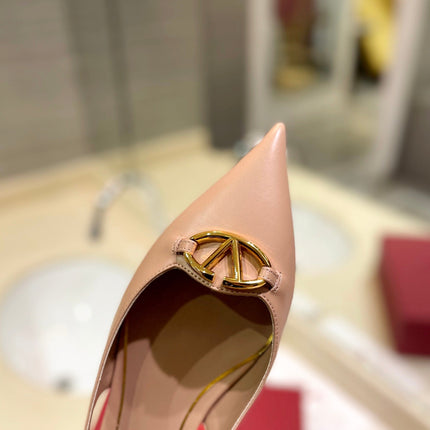 VALENTINO 26S POINTED TOE FLAT SLINGBACKS IN NUDE CALFSKIN