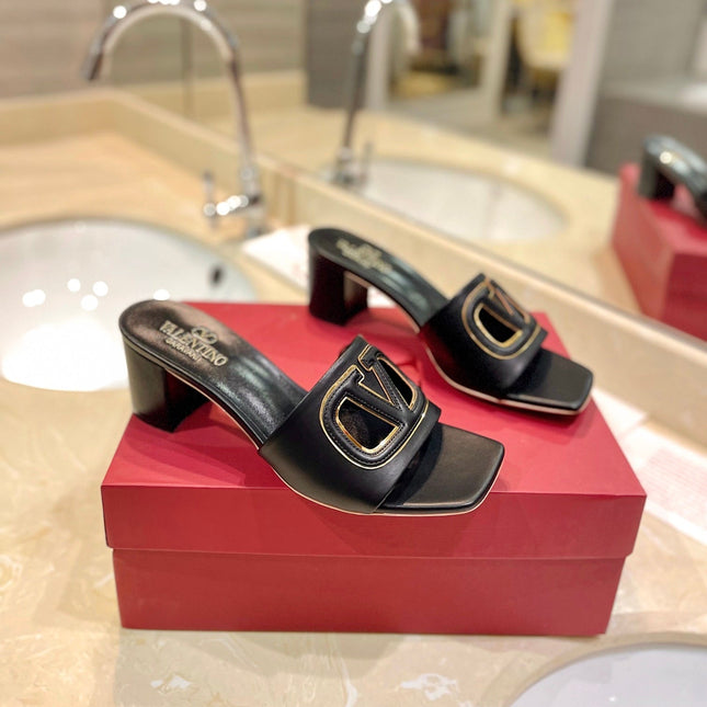 VALENTINO 26S BLOCK-HEEL SANDALS 65 MM IN BLACK CALFSKIN WITH LOGO