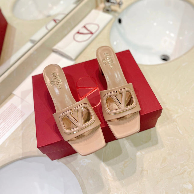 VALENTINO 26S BLOCK-HEEL SANDALS 65 MM IN NUDE CALFSKIN WITH LOGO