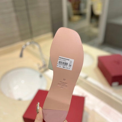 VALENTINO 26S SLIDES IN OFF WHITE CALFSKIN WITH LOGO