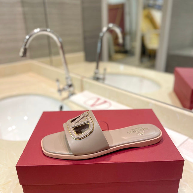 VALENTINO 26S SLIDES IN GREYISH BEIGE CALFSKIN WITH LOGO