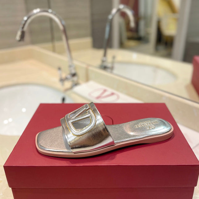 VALENTINO 26S SLIDES IN SILVER CALFSKIN WITH LOGO
