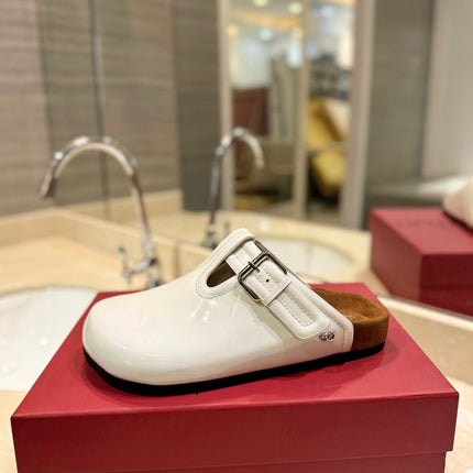 VALENTINO 26S FLAT MULES IN WHITE PATENT CALFSKIN