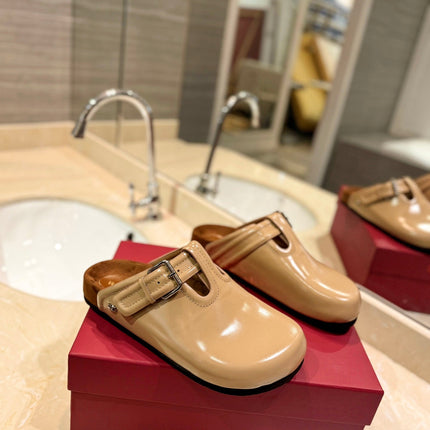 VALENTINO 26S FLAT MULES IN BEIGE PATENT CALFSKIN