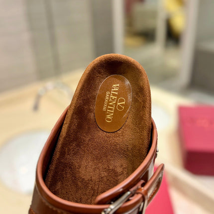 VALENTINO 26S FOOTBED SANDALS IN BROWN GLOSSY LEATHER MIX SUEDE