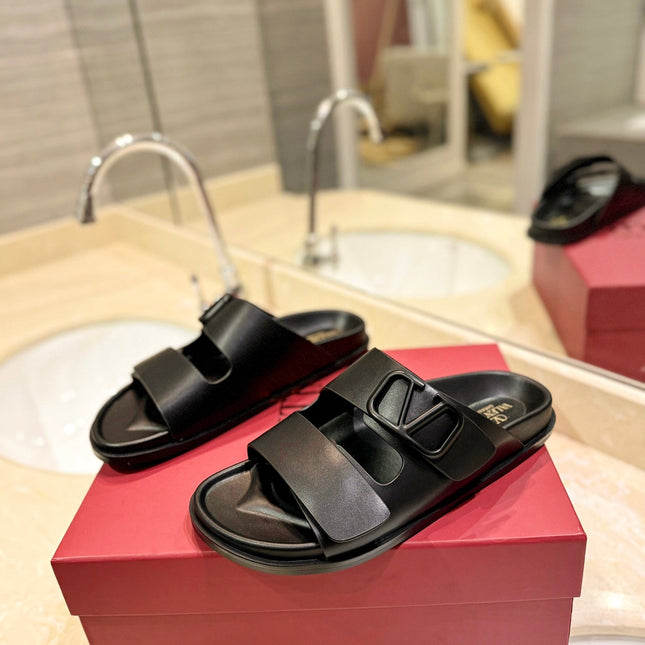 VALENTINO 26S FOOTBED SANDALS IN BLACK CALFSKIN