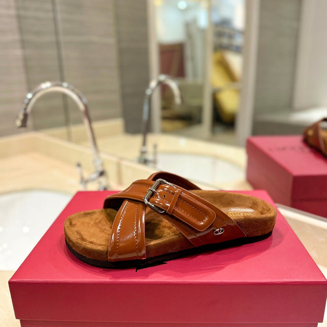 VALENTINO 26S CROSS STRAP SANDALS IN BROWN GLOSSY LEATHER AND SUEDE