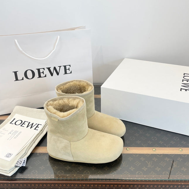 LOEWE 26S LAGO ANKLE BOOTS IN BEIGE SUEDE-SHEARLING