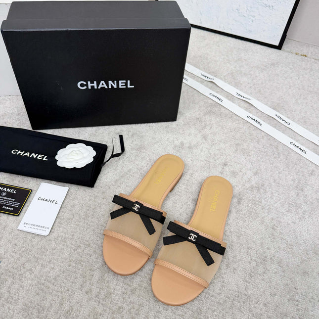CHANEL 26S SLIDE SANDALS IN BEIGE MESH AND CALFSKIN WITH BLACK RIBBON