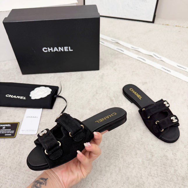 CHANEL 26S DOUBLE STRAP SLIDE SANDALS IN BLACK SUEDE AND CALFSKIN