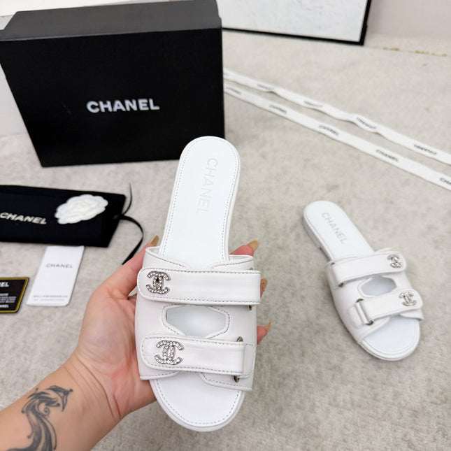CHANEL 26S DOUBLE STRAP SLIDE SANDALS IN WHITE CALFSKIN