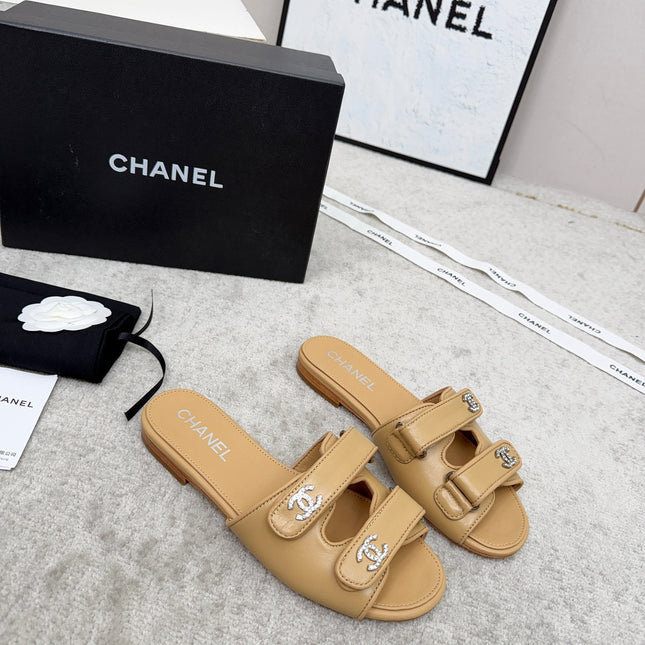 CHANEL 26S DOUBLE STRAP SLIDE SANDALS IN BEIGE CALFSKIN