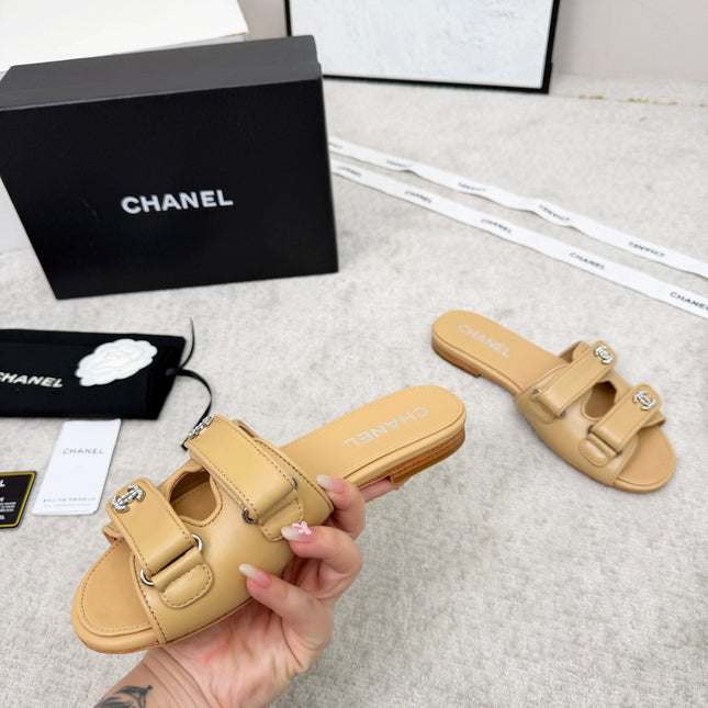 CHANEL 26S DOUBLE STRAP SLIDE SANDALS IN BEIGE CALFSKIN