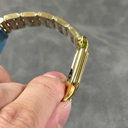 PANTHÈRE CARTIER WATCH IN GOLD CASE