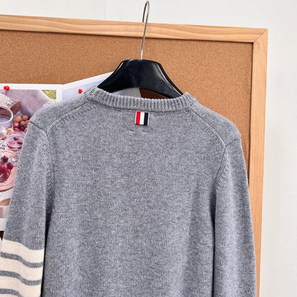 THOM 26S ROUND-NECK KNIT SWEATER 295