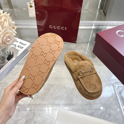 GUCCI 26S MULES IN CAMEL BROWN SUEDE GG LOGO PATTERN